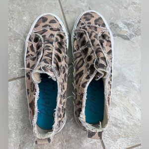 Blowfish Women's Tan Leopard Sneakers